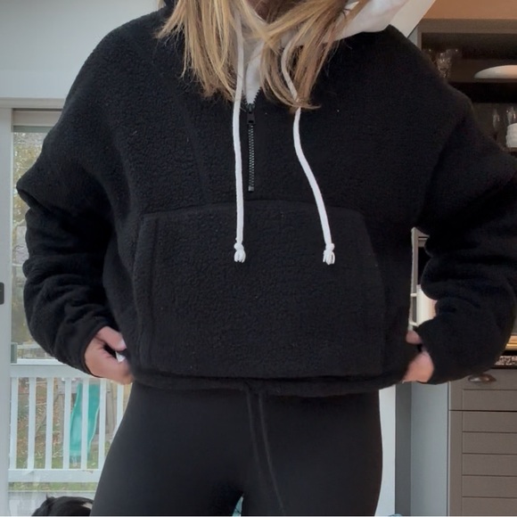 ALO Yoga Black Teddy Jacket - Picture 6 of 6